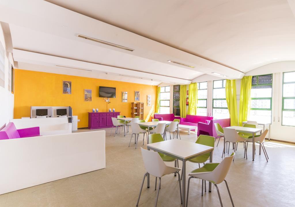 Albergue Inturjoven Пунта-Умбрия Экстерьер фото
