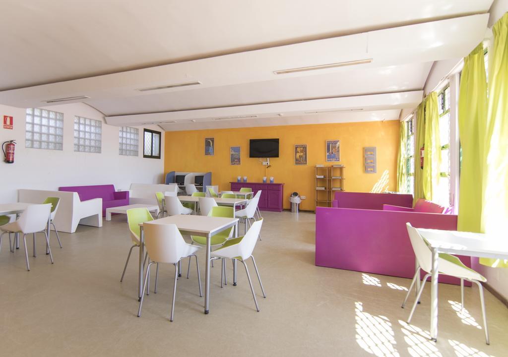 Albergue Inturjoven Пунта-Умбрия Экстерьер фото